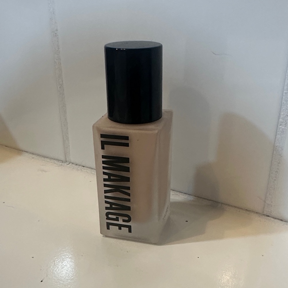 IL MAKIAGE Foundation - Tan Elegance